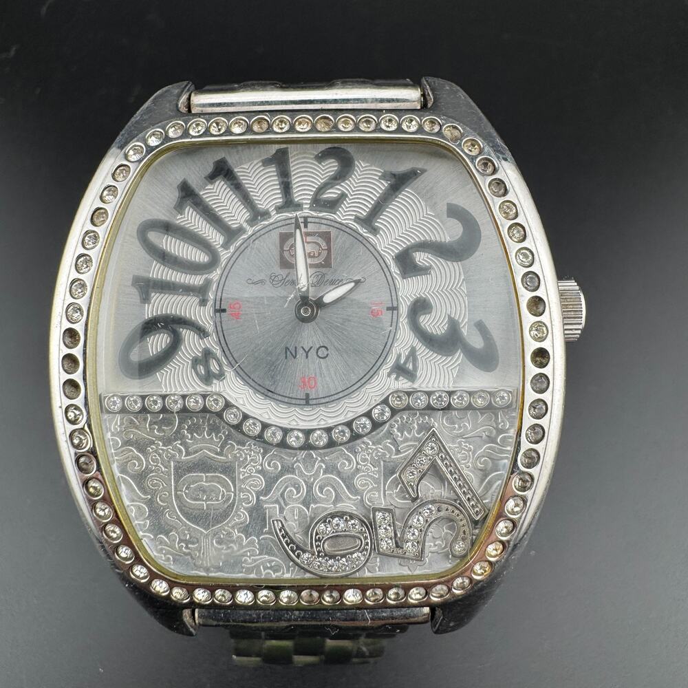 Marc Ecko Serie Deuce NYC Crystal Bezel Watch
